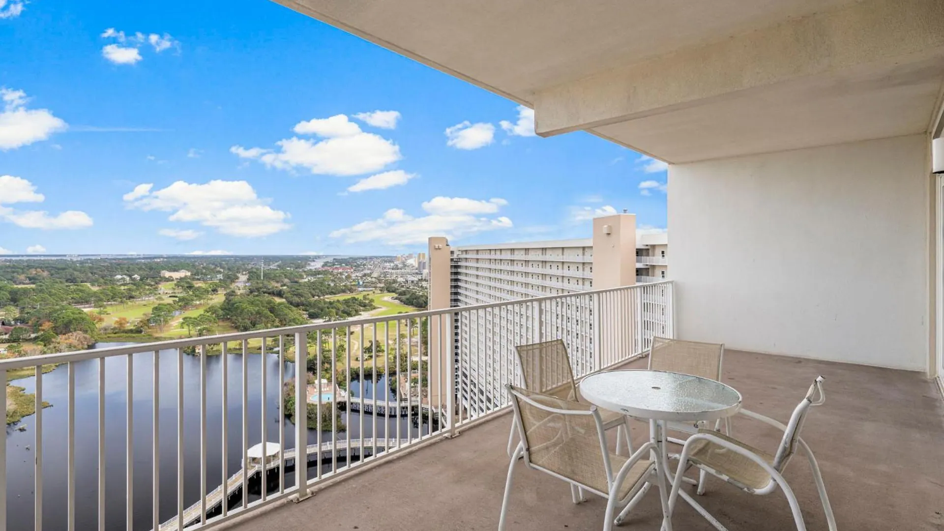 Apartment Laketown Wharf 2133 Panama City Beach