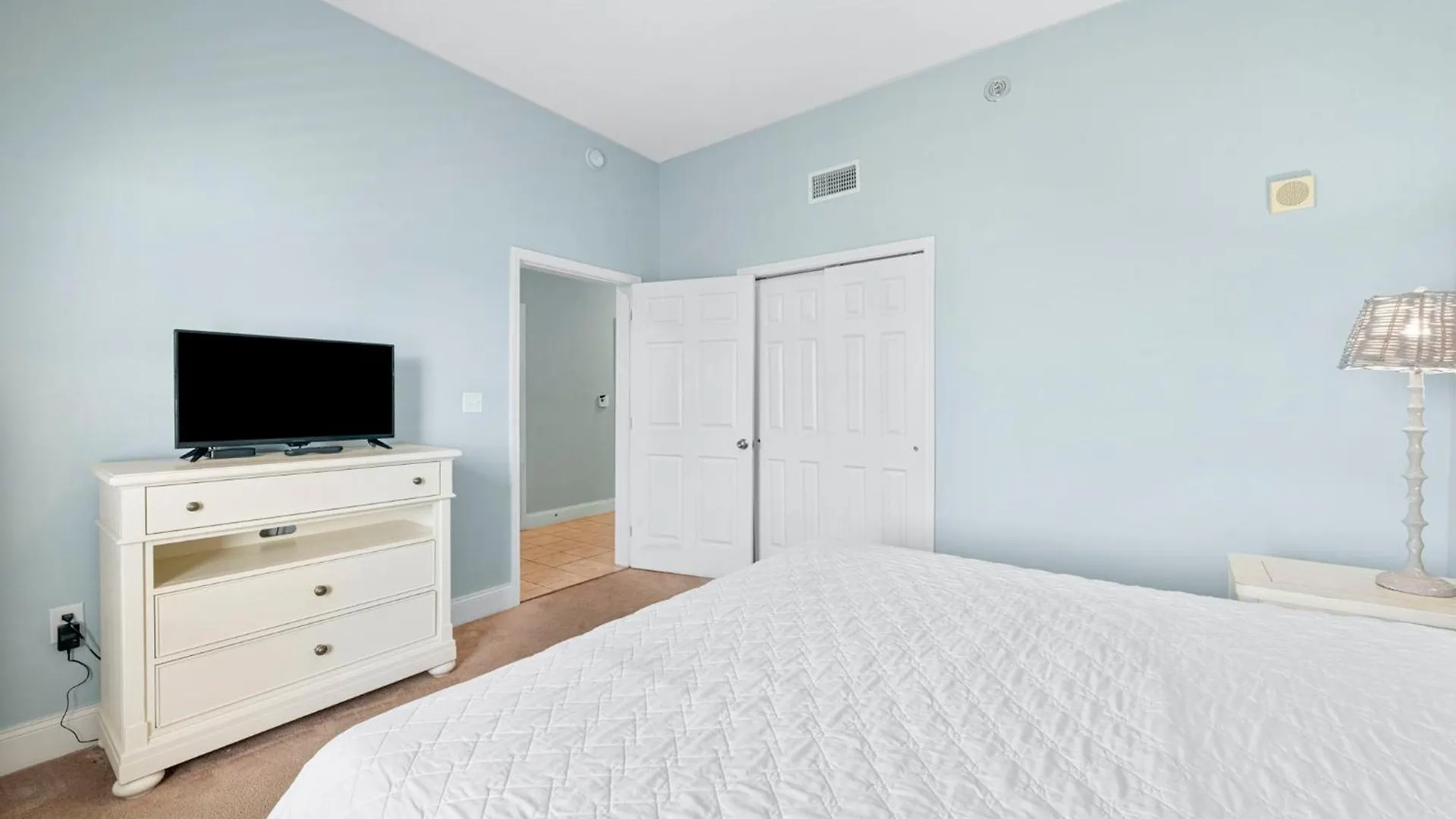 Laketown Wharf 2133 Panama City Beach Apartment