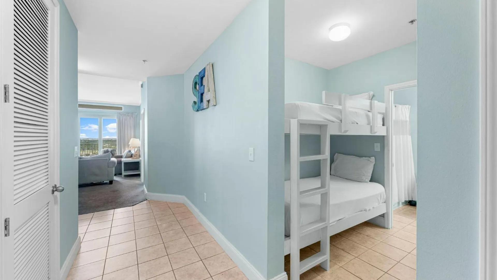 Laketown Wharf 2133 Panama City Beach Apartment