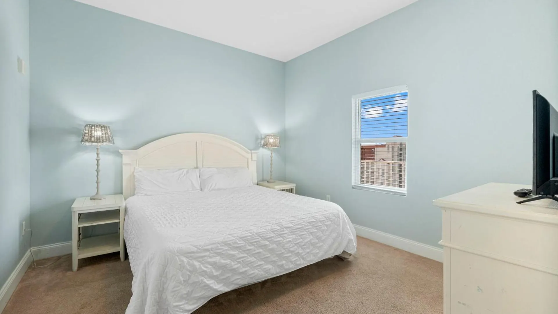 Laketown Wharf 2133 Panama City Beach Apartment